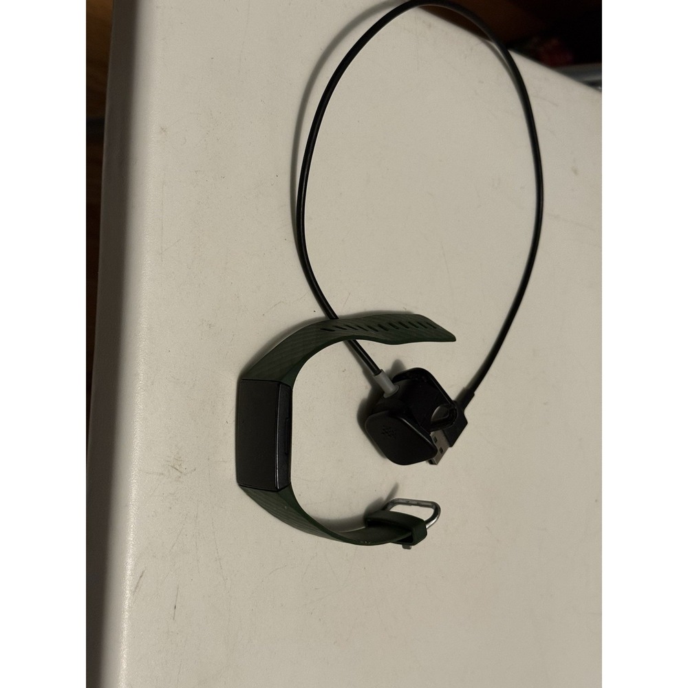 Fitbit Charge 3 Fitness Tracker - FB409 W/ Charger ( No Power ) Asis